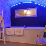 Anna Con Vasca Idromassaggio Holiday home